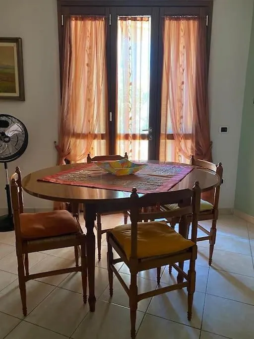 Апартаменты Casa Vacanze Trilocale Con Grande Terrazza Veranda Вентурина Италия